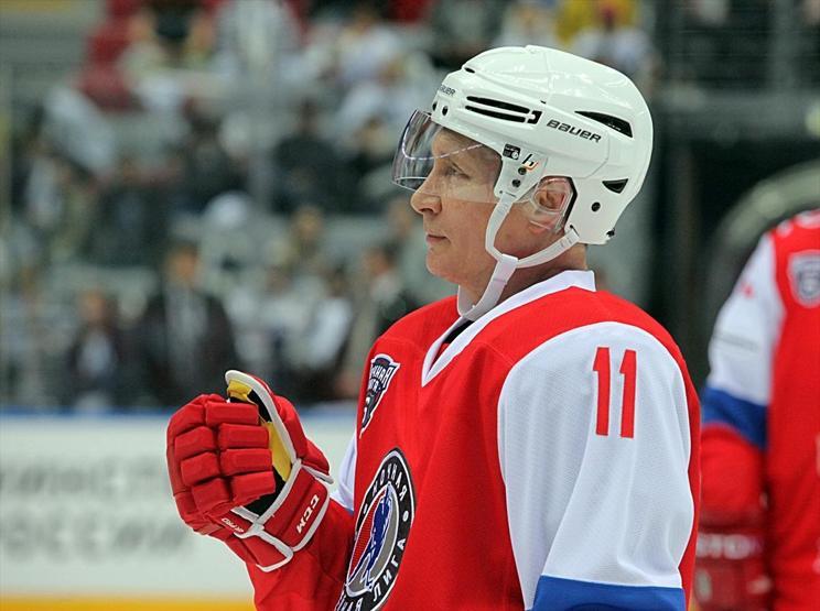 Putin, Hokey için sahaya çıktı