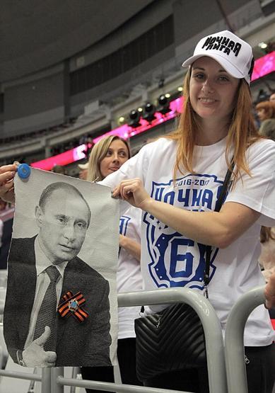 Putin, Hokey için sahaya çıktı