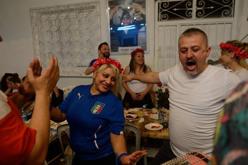 Fotoğraflarla Tenekeli mahallede Hıdrellez