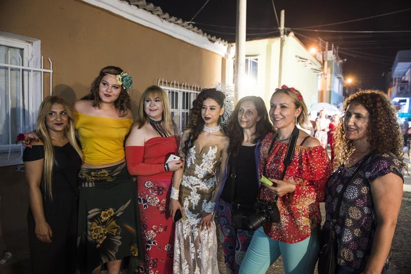 Fotoğraflarla Tenekeli mahallede Hıdrellez