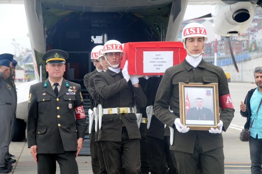 Batmanda şehit olan uzman çavuş Rizede toprağa verildi