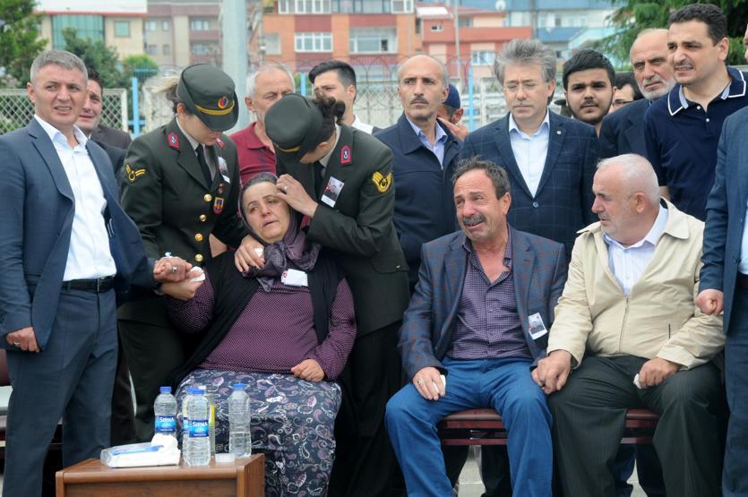 Batmanda şehit olan uzman çavuş Rizede toprağa verildi