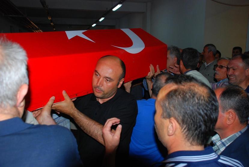 PKKlı teröristlerin öldürdüğü Şenay öğretmen Batmandan böyle uğurlandı