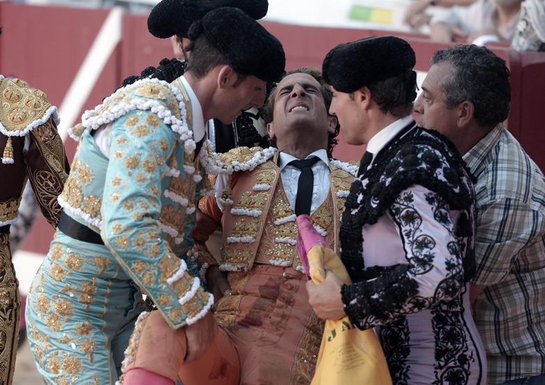 Ünlü matador boğanın darbeleriyle hayatını kaybetti