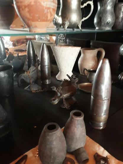 Top mermisinin patladığı evden tarihi eserler çıktı