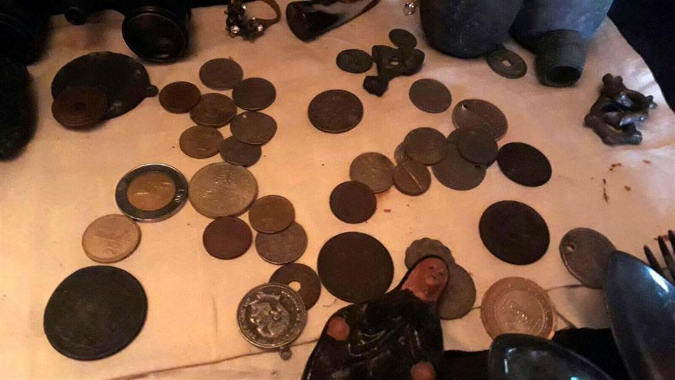 Top mermisinin patladığı evden tarihi eserler çıktı