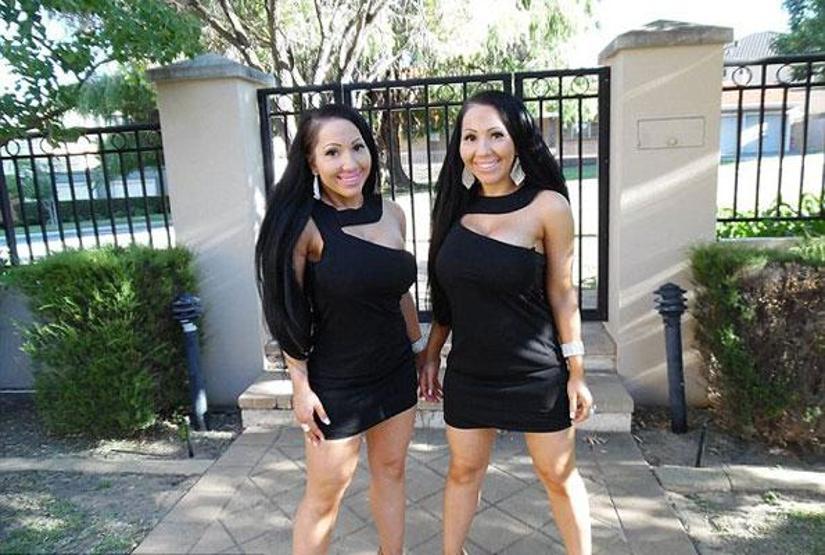 Сестры десинк. Lucy and mary got cameras. Lucy and mary got cameras. Lucy and mary got cameras. Две разные девушки.