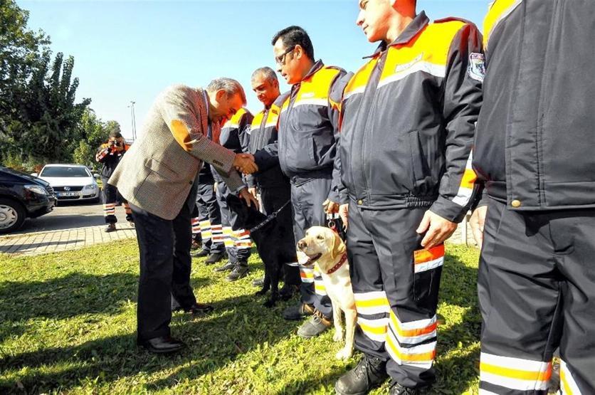 Van depreminin arama-kurtarma kahramanı böyle uğurlandı