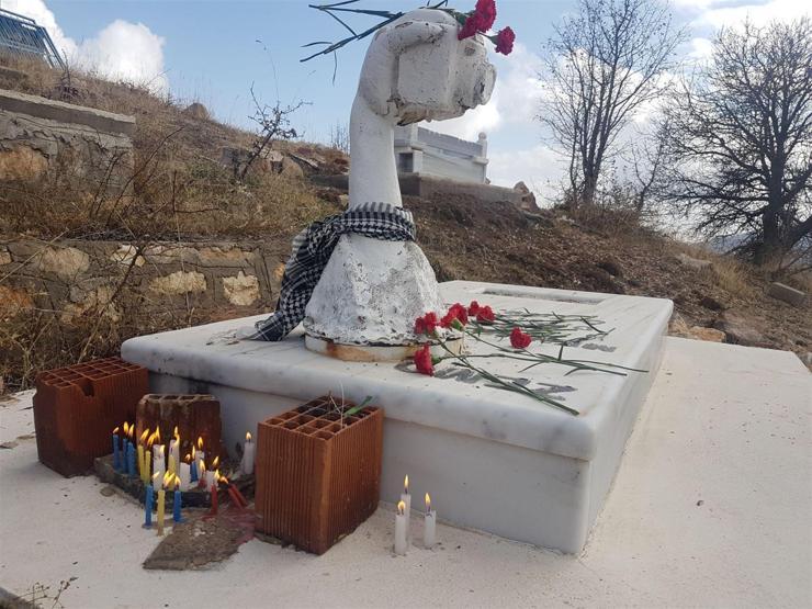 DHA Muhabiri Cem Emir, Tuncelideki mezarı başında anıldı