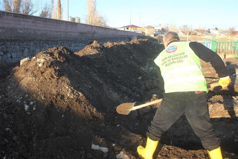 Mezarlar önceden hazırlandı: 250 mezar kazıldı