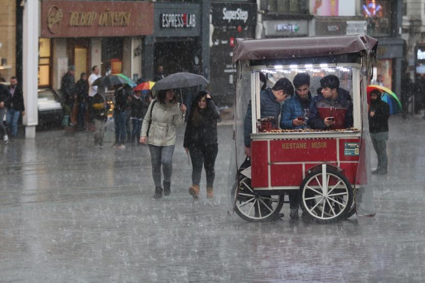 Meteorolojiden İstanbul için art arda uyarı