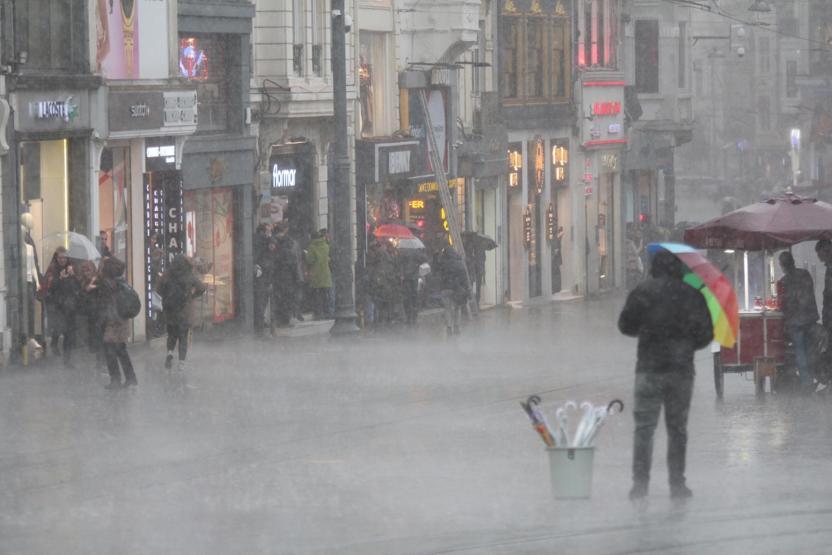 Meteorolojiden İstanbul için art arda uyarı