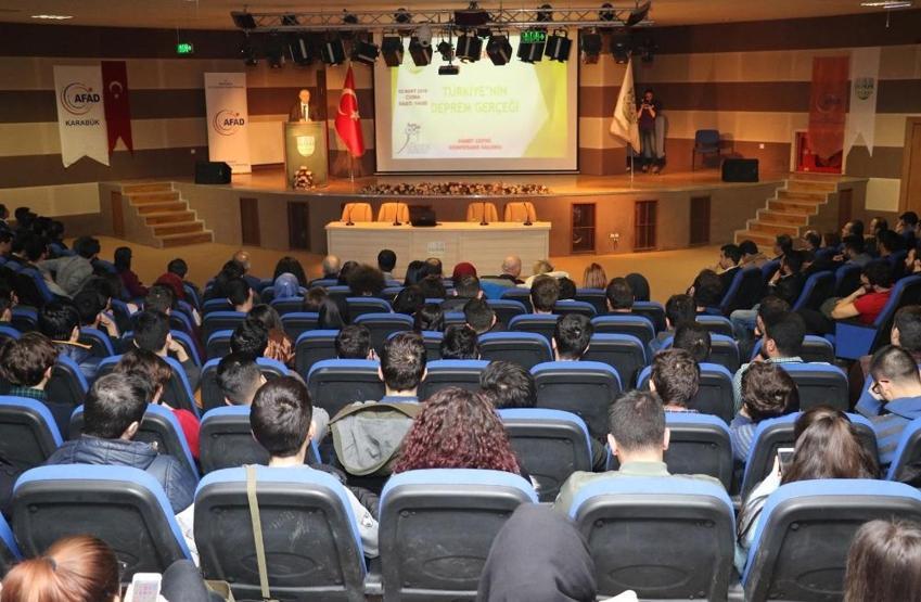 İstanbulluları rahatlatan deprem açıklaması