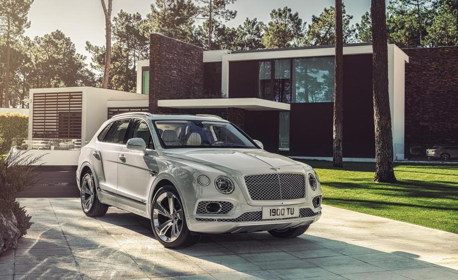 2019 Bentley Bentayga Hybrid fotoğrafları