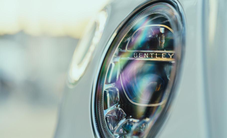 2019 Bentley Bentayga Hybrid fotoğrafları