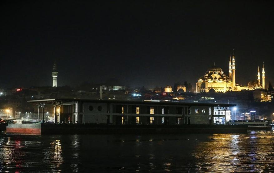 10 yıl önce batmıştı, Karaköy'ün yeni iskelesi geldi - Günün Haberleri ...