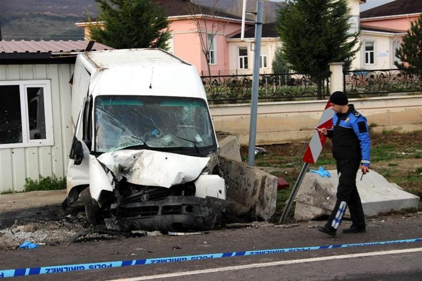 Kütahyada terör saldırısı sanılan kaza: Sürücü öldü
