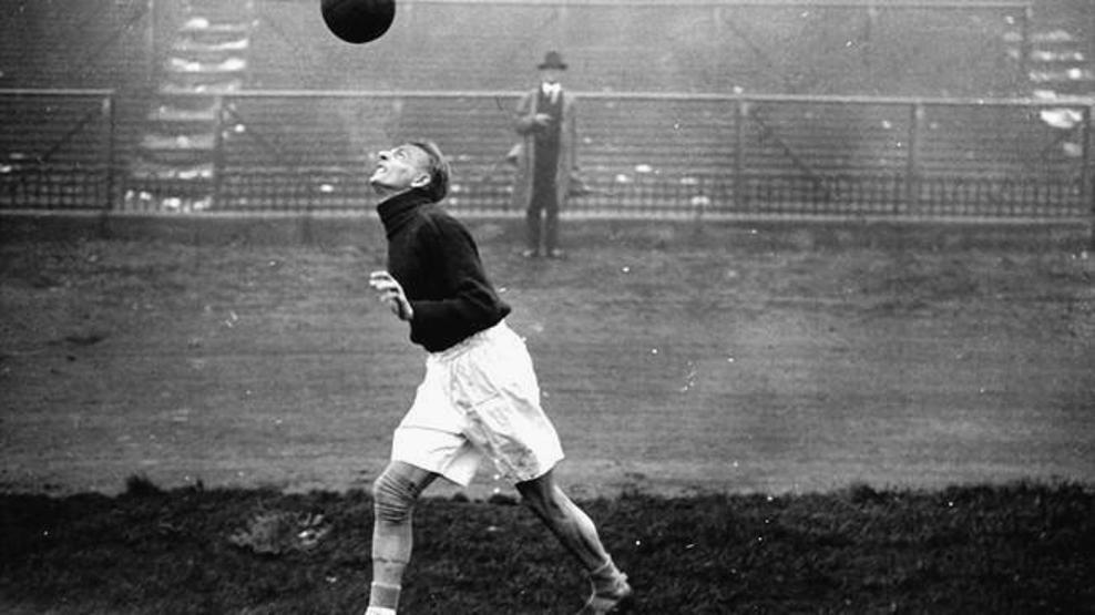 Nazi selamı vermeyen futbolcunun gizemli ölümü