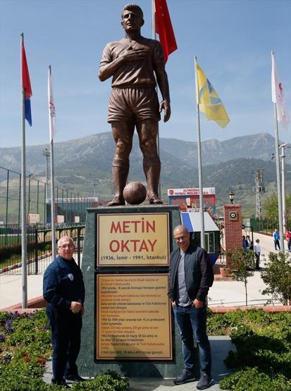 Alex de Souzadan Metin Oktay ziyareti