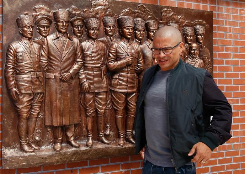 Alex de Souzadan Metin Oktay ziyareti