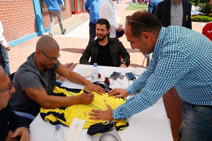 Alex de Souzadan Metin Oktay ziyareti