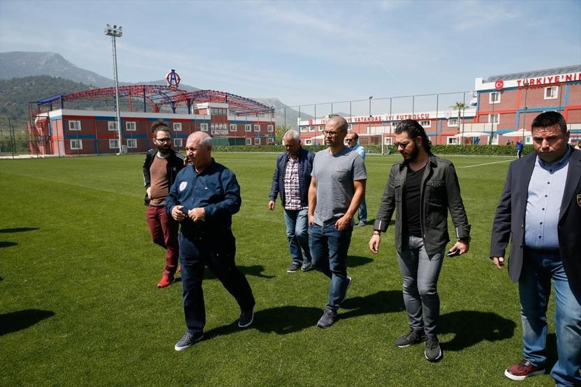 Alex de Souzadan Metin Oktay ziyareti