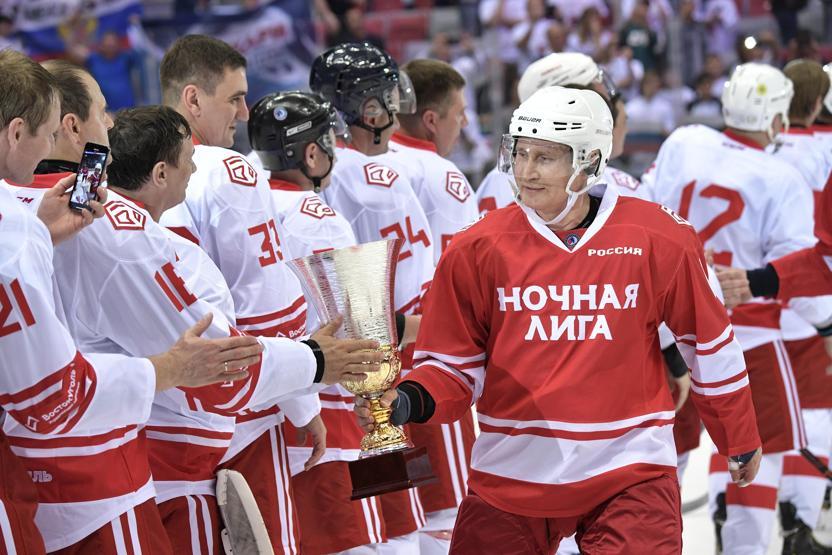 Putin, Soçideki Hokey maçında beş gol attı