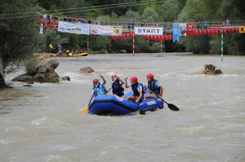 Türkiye Rafting Şampiyonası Tuncelide başladı
