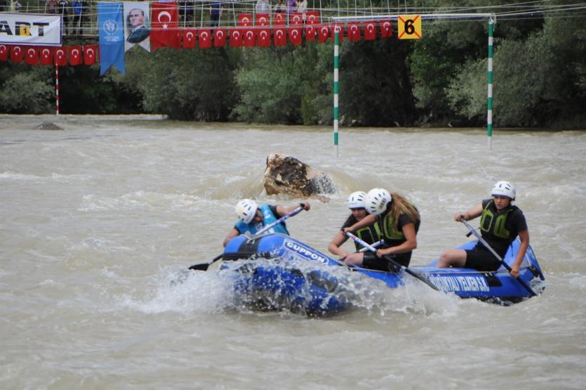 Türkiye Rafting Şampiyonası Tuncelide başladı