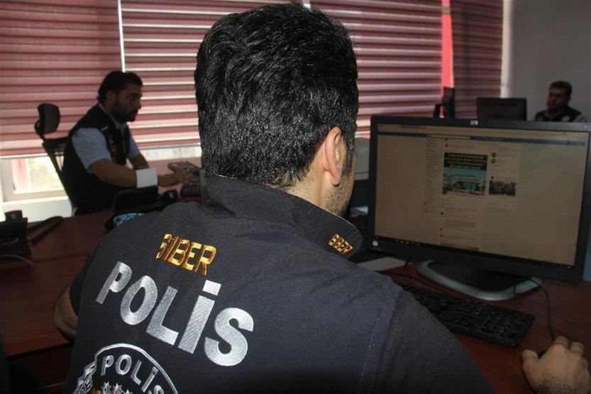 Sanal devriye: Bu polislerin görevi 7/24 sosyal medyayı takip etmek