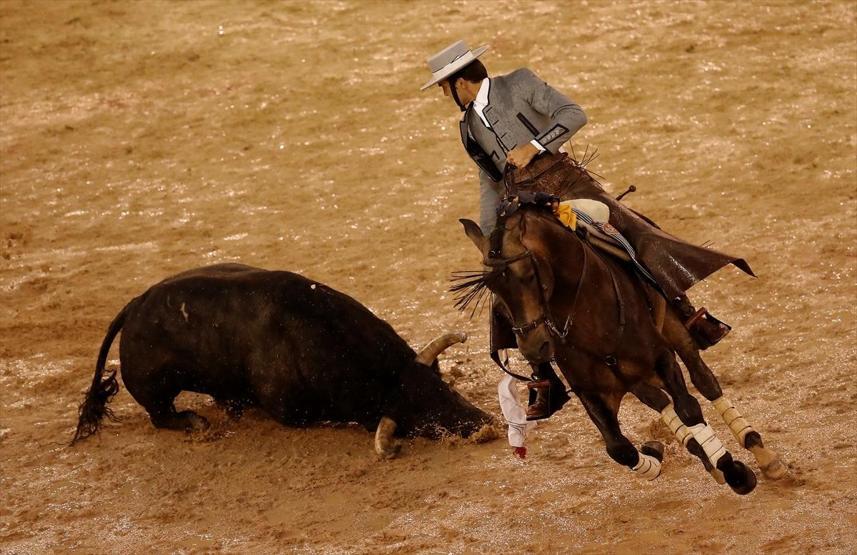 Kadın matador arenaya çıktı