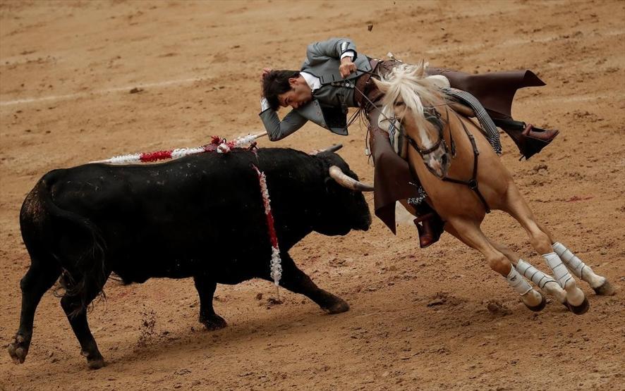Kadın matador arenaya çıktı