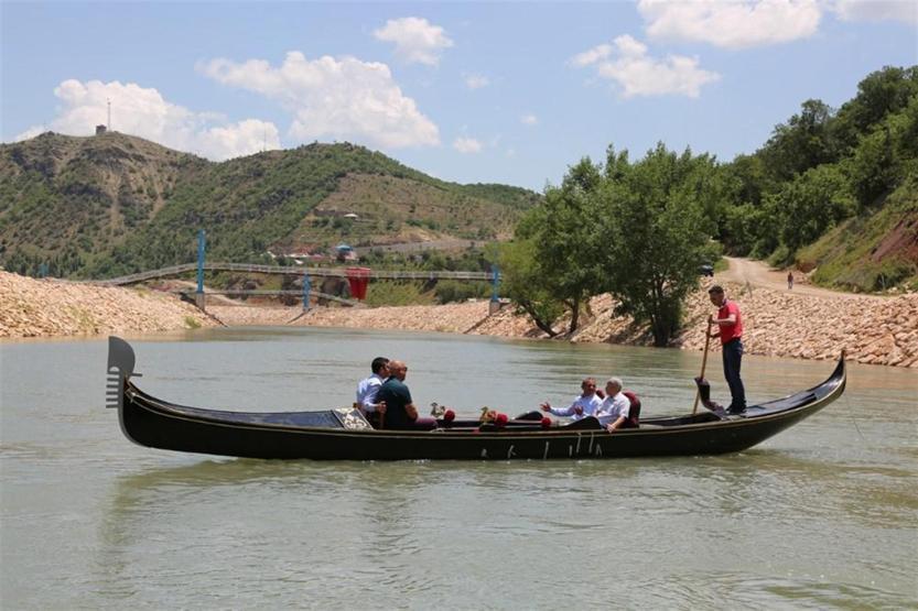 Venediki Tunceliye getirdi Munzurda Gondol dönemi
