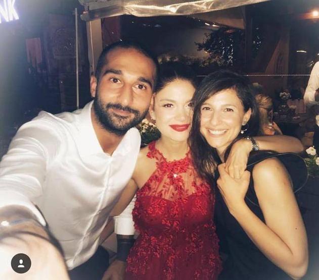 Hilal Özdemir ve Volkan Babacan’ın renkli kına gecesi