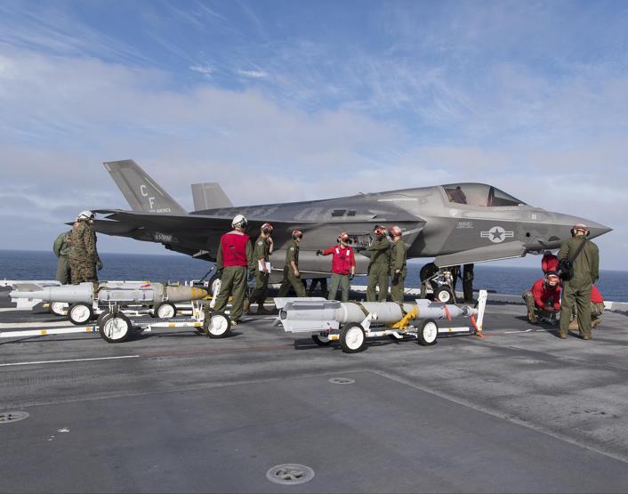 F- 35 uçakları tesliminde nefes kesen hafta
