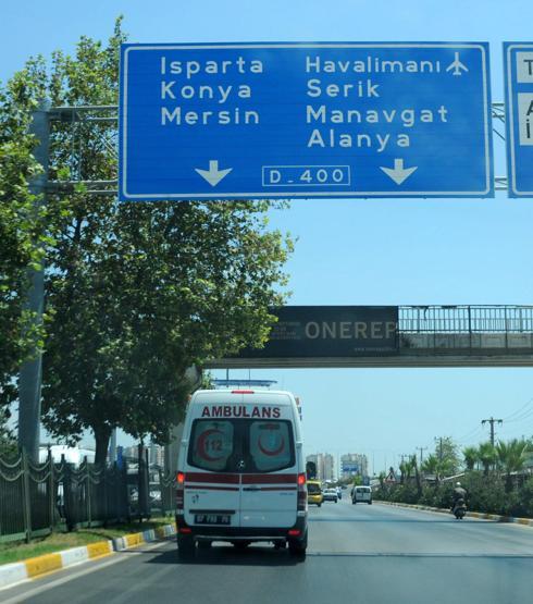 İllüzyonist Arefi kobra yılanı ısırdı