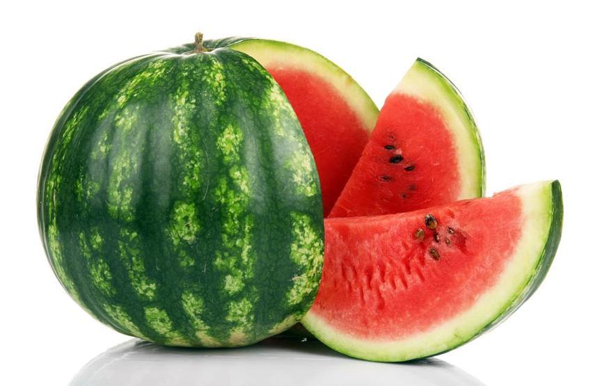 Yaz aylarının vazgeçilmezi karpuzun bilinmeyen faydaları