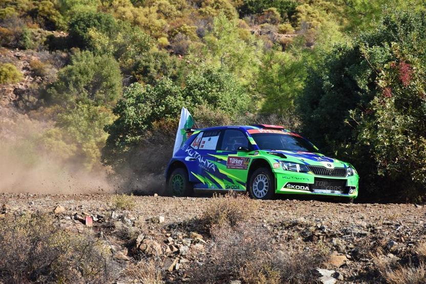 WRC Türkiye Rallisinde Thierry Neuville zirvede