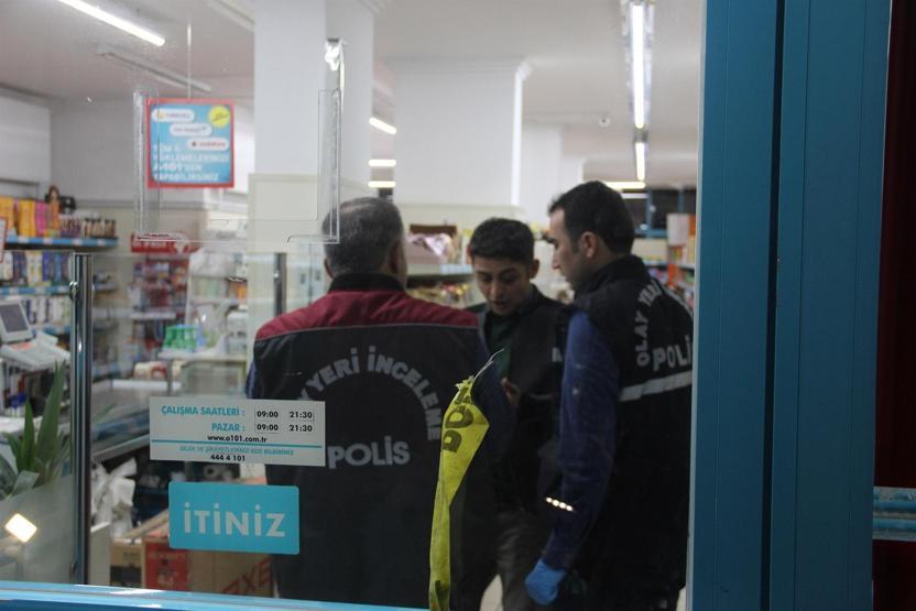 Bilgisayar oyunlarından etkilenip market soymaya kalkıştı