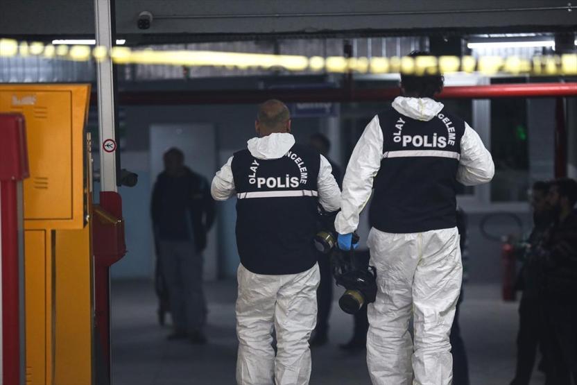 Konsolosluk aracında bazı eşyalar bulundu