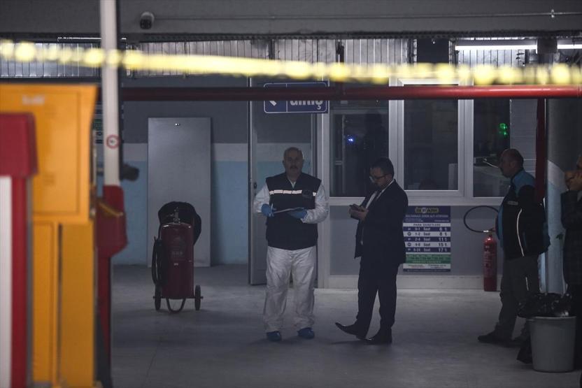 Konsolosluk aracında bazı eşyalar bulundu