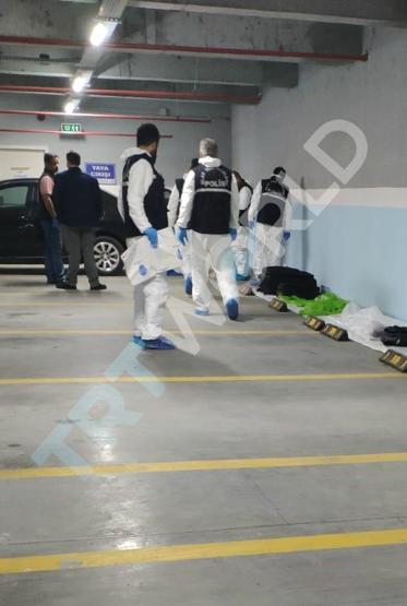 Konsolosluk aracında bazı eşyalar bulundu