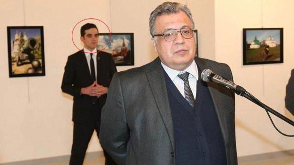 Büyükelçi Karlovu öldüren Altıntaşın yeni görüntüleri ortaya çıktı