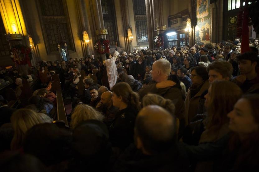 Katolik cemaati Saint Antuanda Noeli kutladı