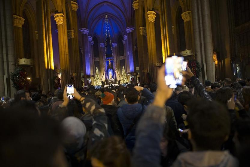 Katolik cemaati Saint Antuanda Noeli kutladı