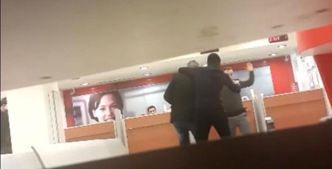 Askerde hava değişim raporu alıp banka soydu