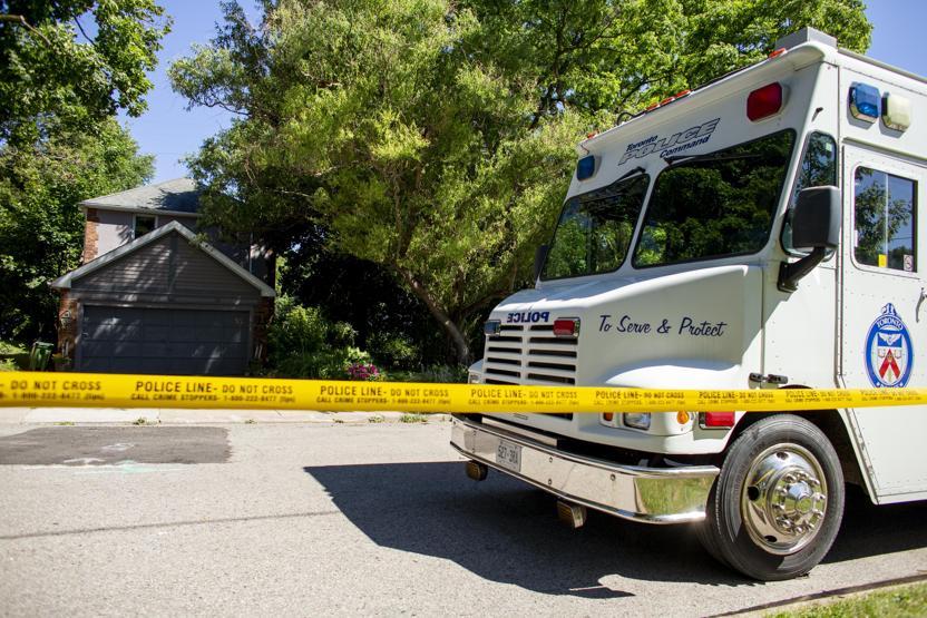 Bahçıvan, biri Türk 8 erkeği öldürdü