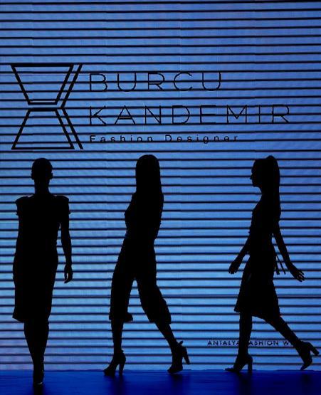 Antalya Fashion Week ünlü tasarımcıların defilesiyle başladı