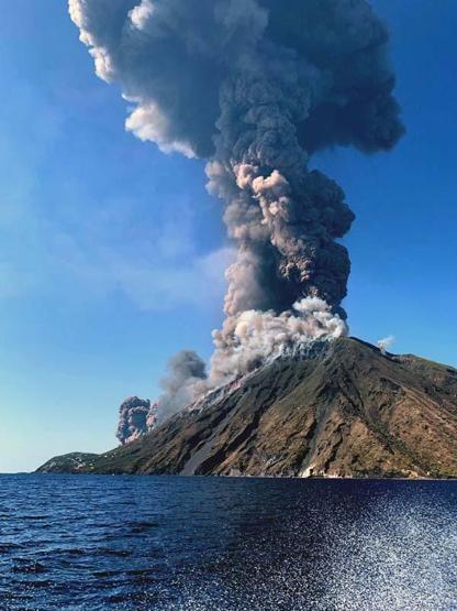 Stromboli Yanardağında 1 kişi öldü