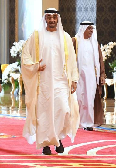 Malezya Kralı Sultan Abdullah törenle tacını giydi